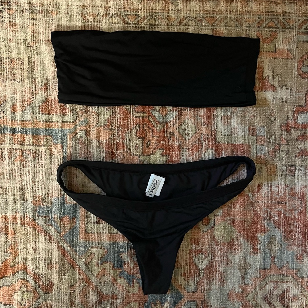NWOT Dippin Daisies Bikini Set